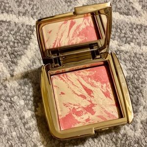 Hourglass Ambient light blush *New*